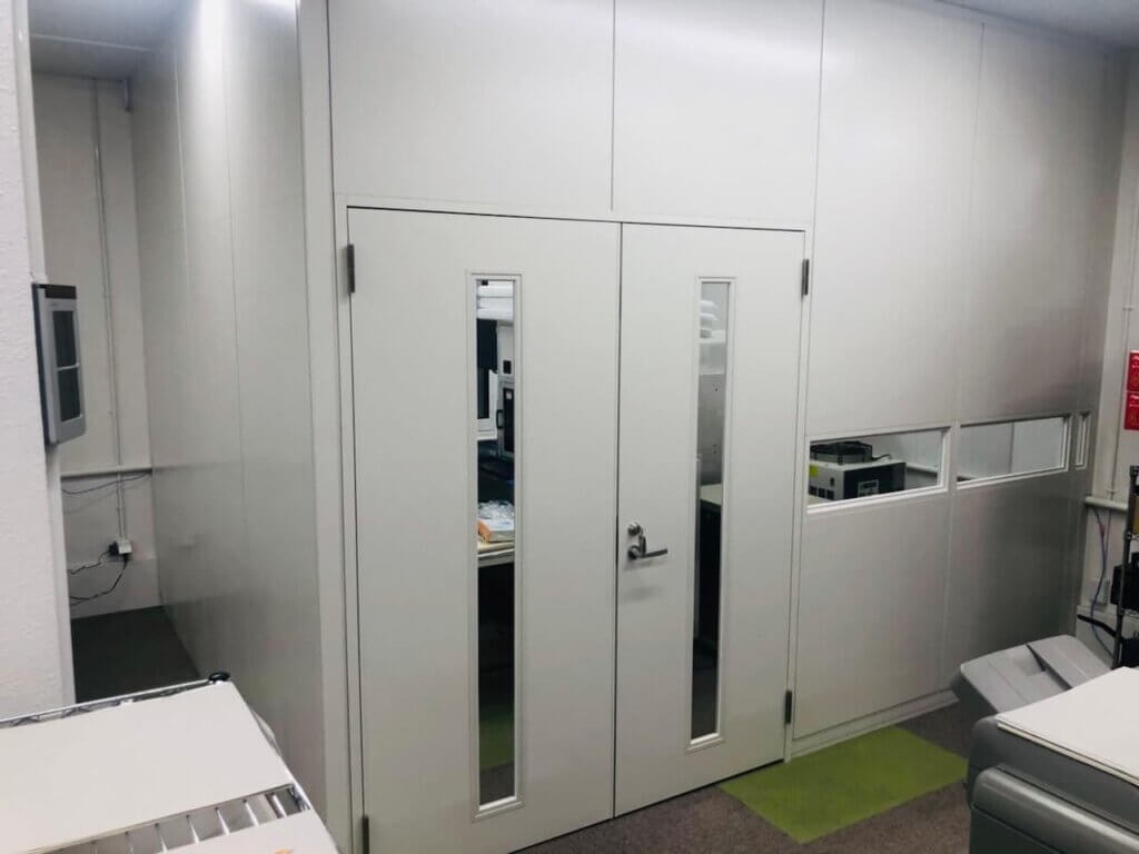 スチールパーテーション