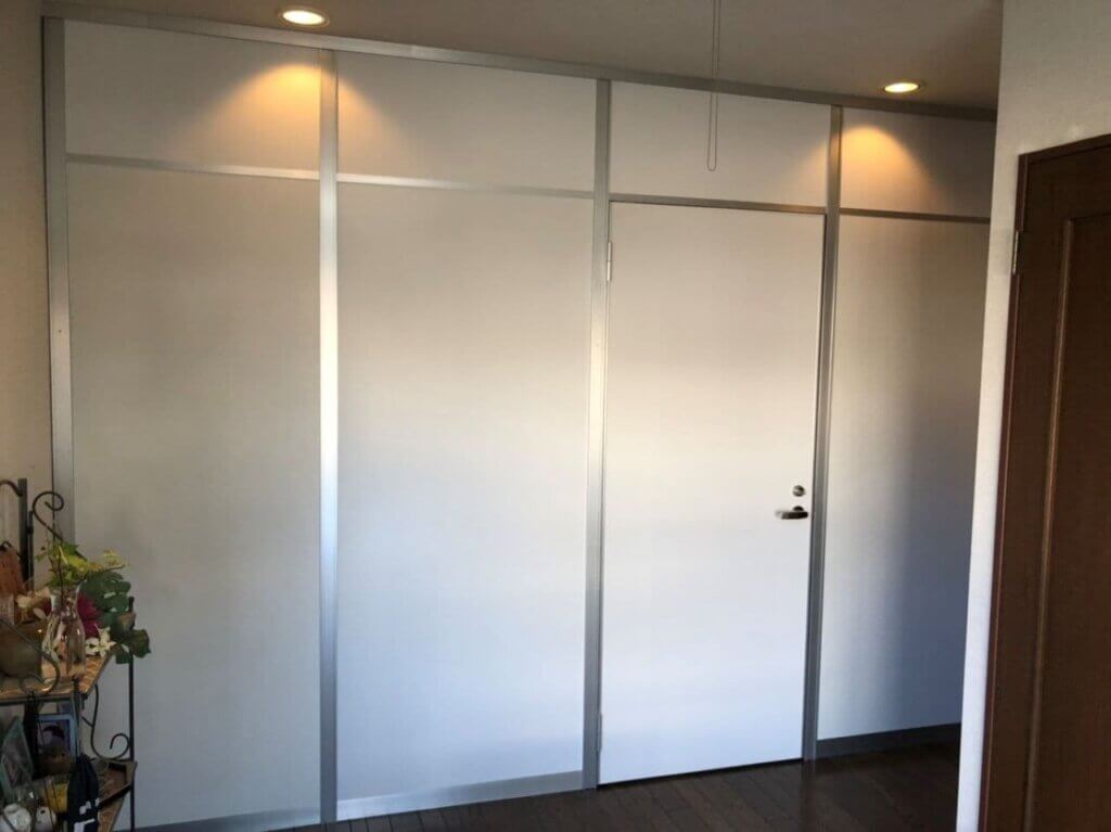 事例1.施術室と待合室の仕切り