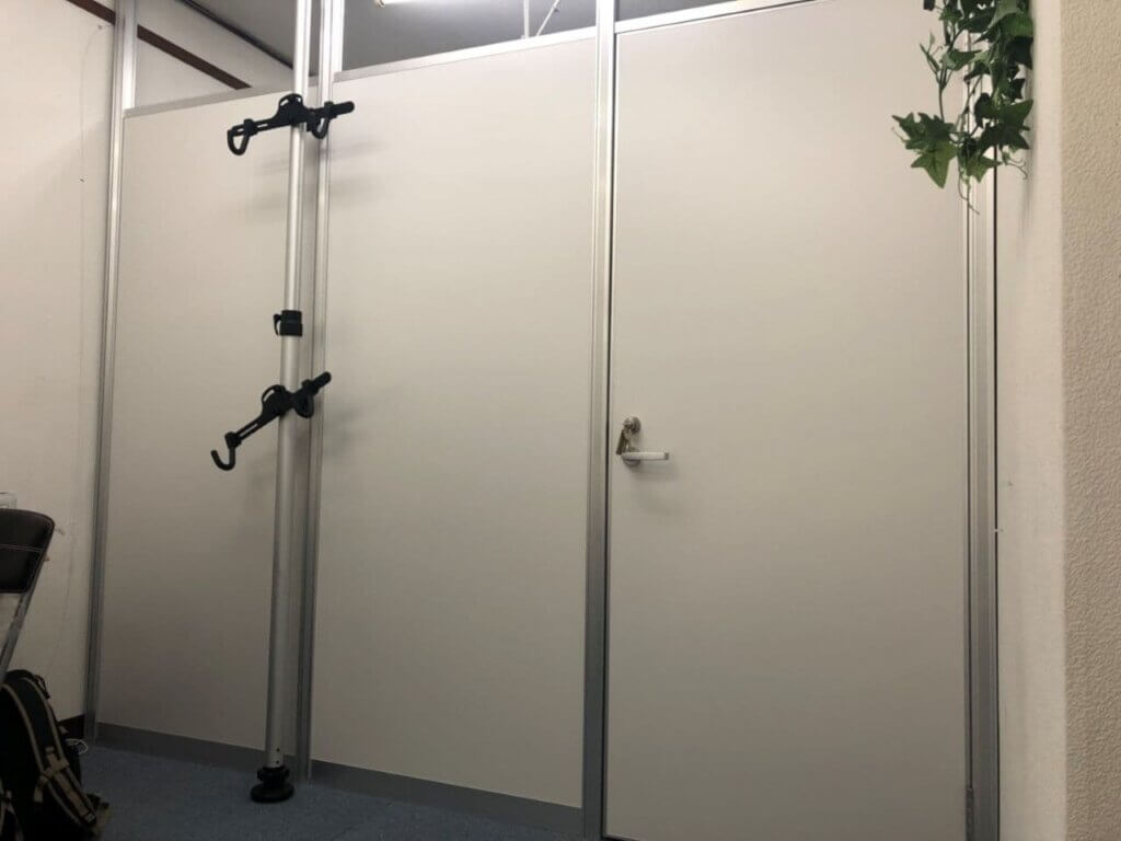 アルミパーテーションの施工例