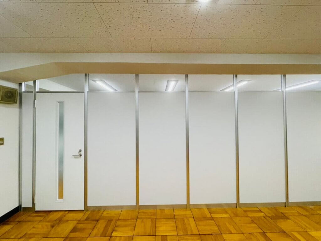 アルミパーテーション
